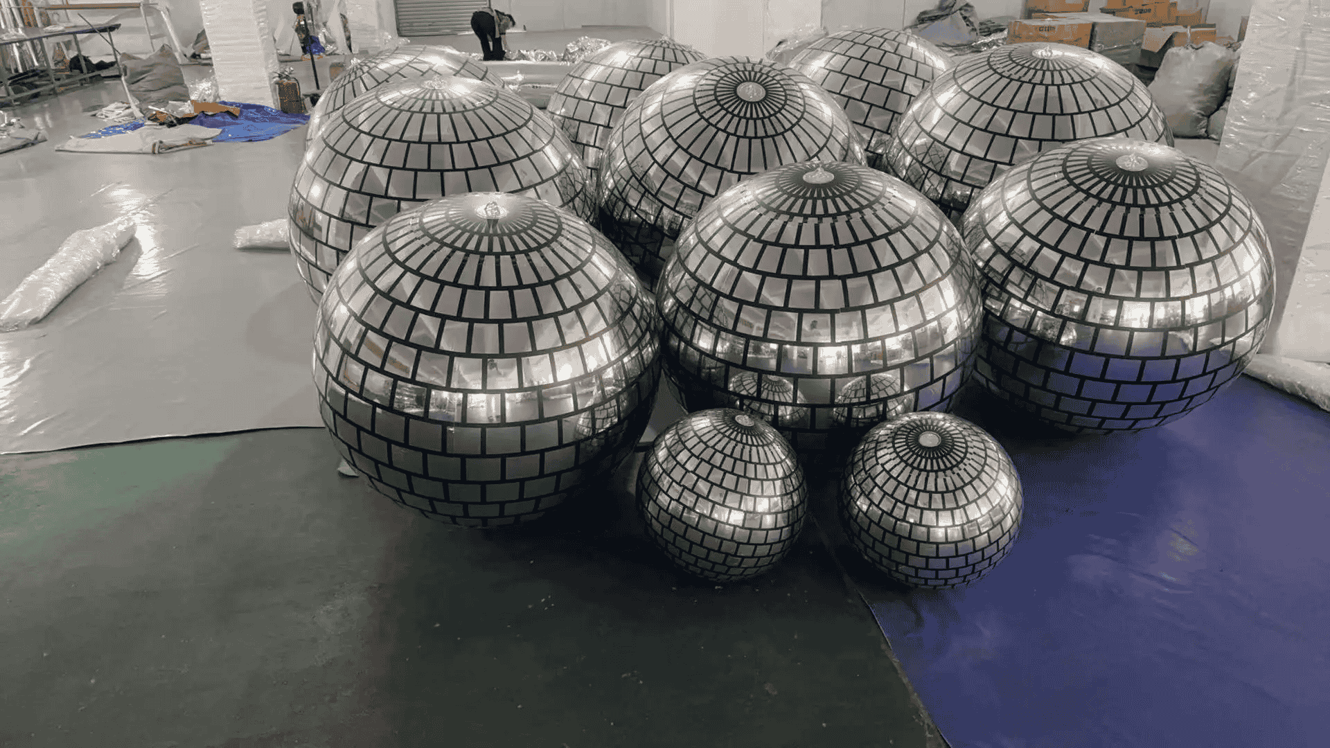 Shiny Disco Mirror Ball for Nightclub Decoration